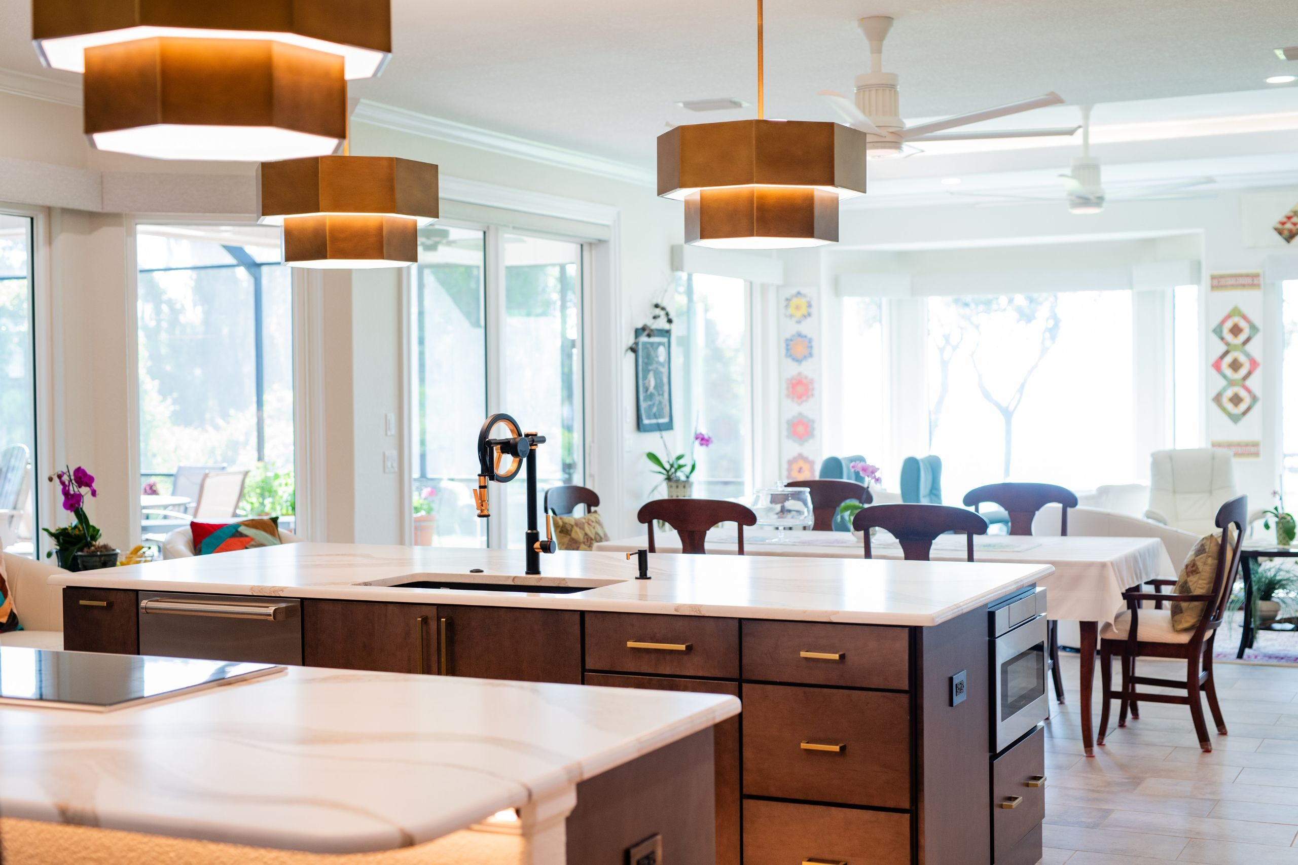 open concept kitchen with pendant lights in Highlands County, FL