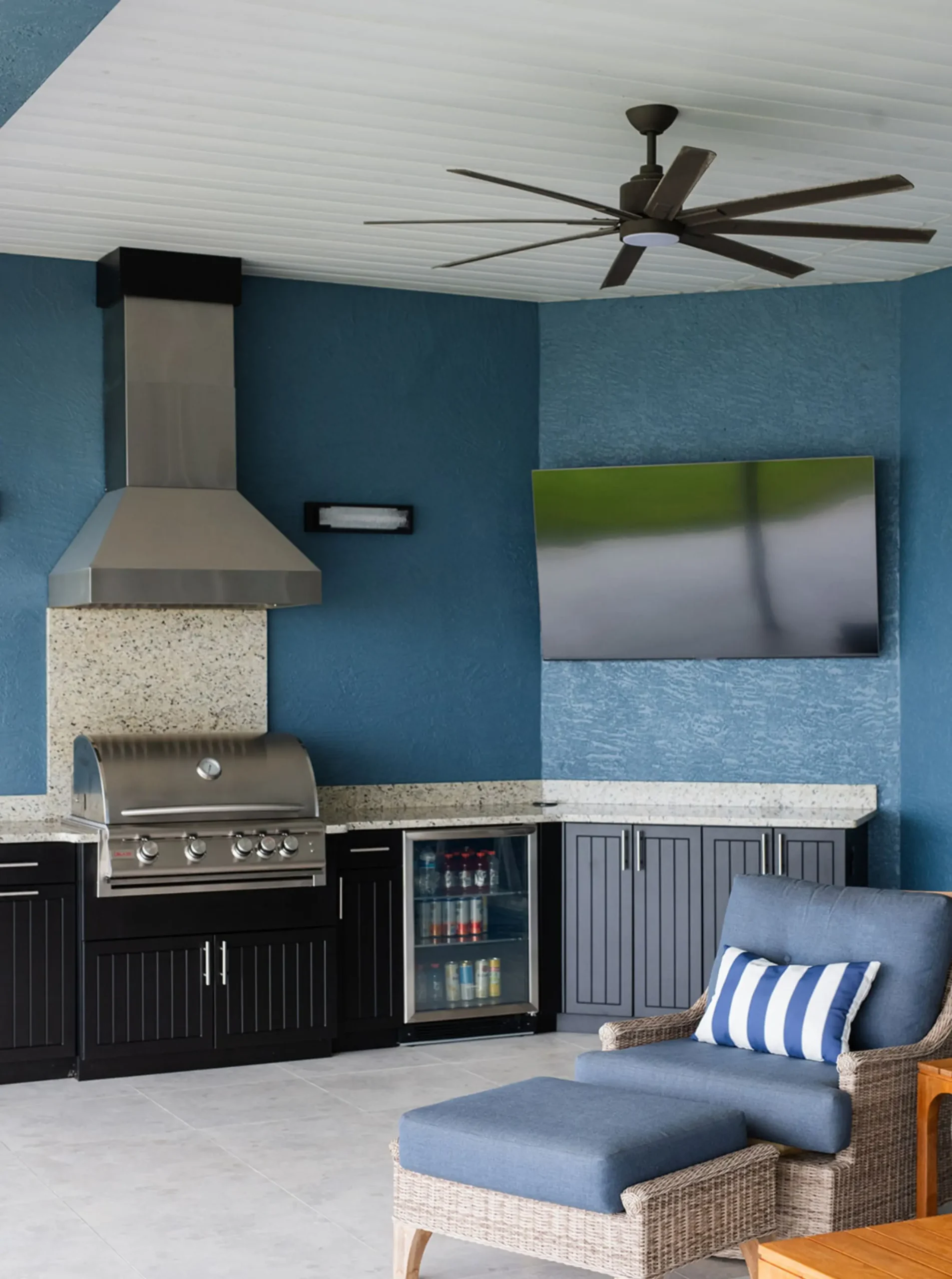 Built-in grill and countertop in a Sebring outdoor kitchen remodel